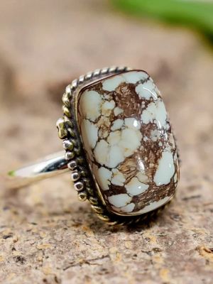 Кольцо с магнезитом