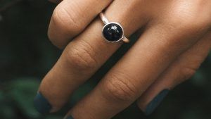 Гагат для Девы: совместимость, подходит или нет