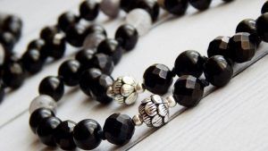 Гагат для Стрельца: совместимость, подходит или нет