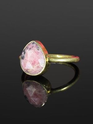 кольцо с бустамитом