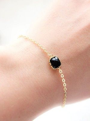 браслет с гагатом