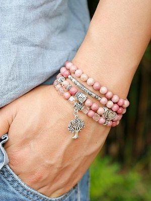 Браслет с родохрозитом