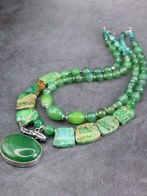 колье со сферитом