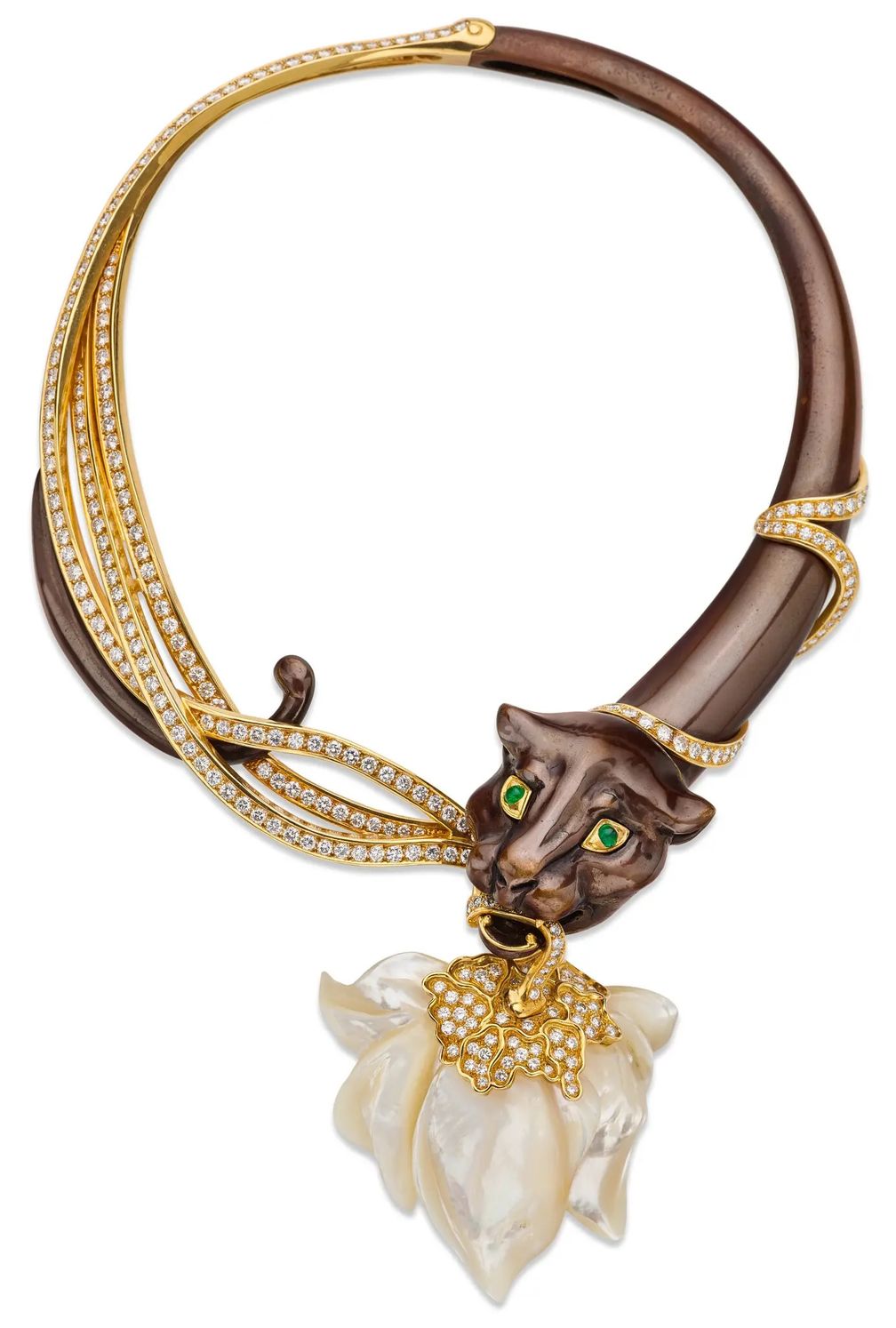 Креативные дизайны из золота в центре внимания этой осенью