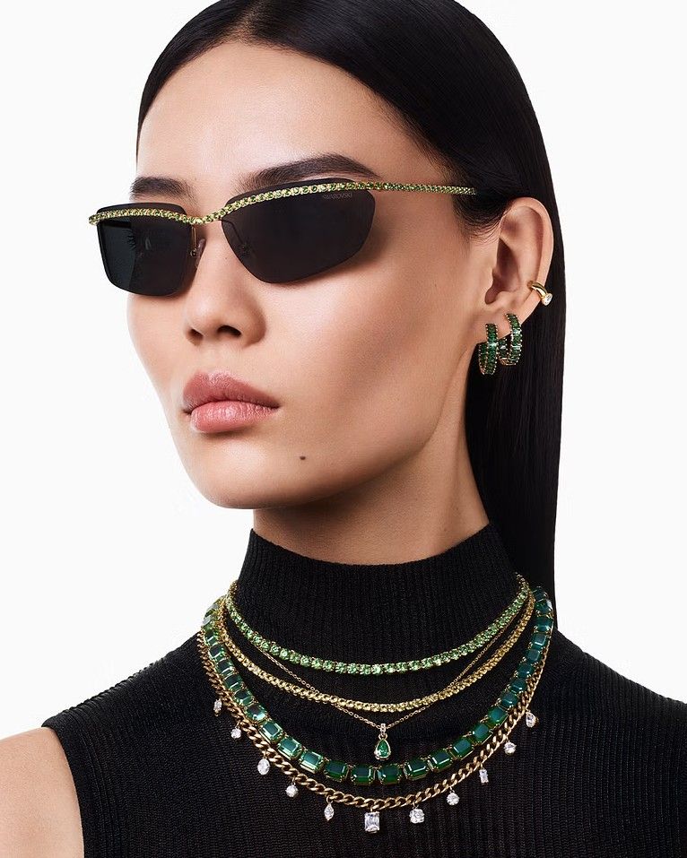 Swarovski представляет новую коллекцию очков Swarovski представляет новую коллекцию очков