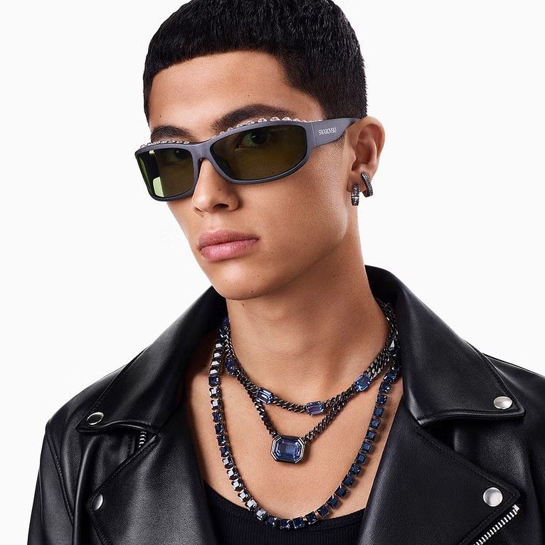 Swarovski представляет новую коллекцию очков Swarovski представляет новую коллекцию очков