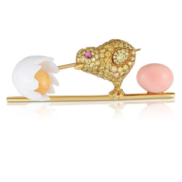 Брошь от Cicada из желтого золота 18 карат с агатом, жемчугом и бриллиантами Брошь от Cicada из желтого золота 18 карат с агатом, жемчугом и бриллиантами