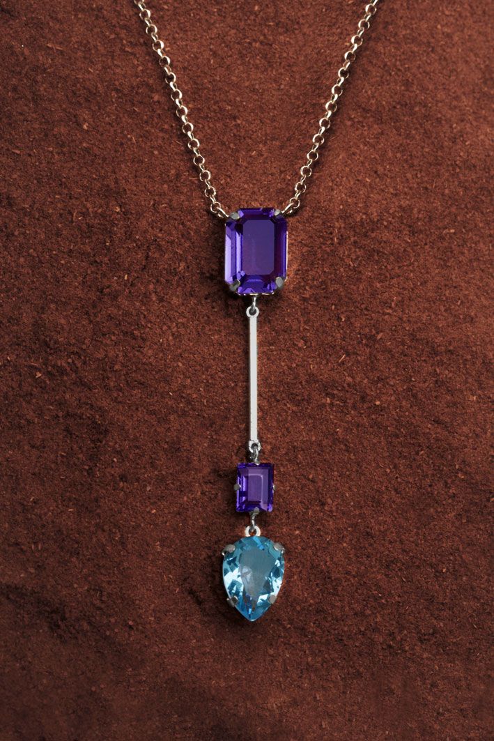 Колье с кристаллами Колье с кристаллами