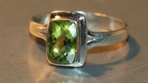 Гроссуляр для Тельца: совместимость, подходит или нет