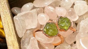 Гроссуляр для Весов: совместимость, подходит или нет