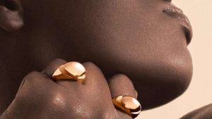 Bulgari представляет новую коллекцию Cabochon Bulgari представляет новую коллекцию Cabochon