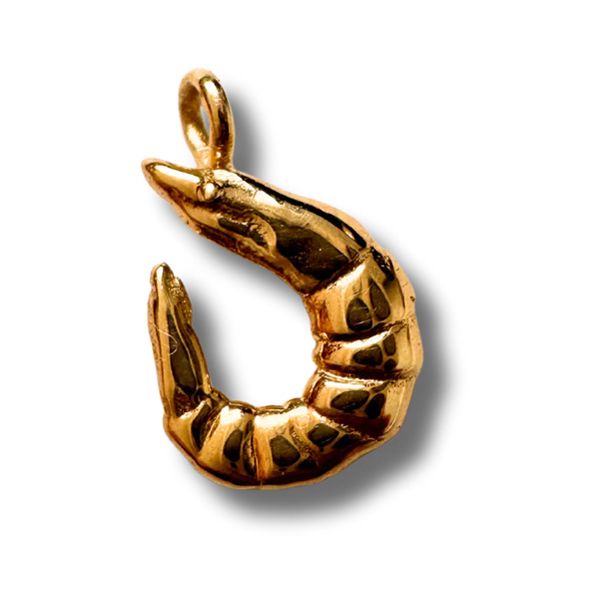 Миниатюрная подвеска в виде креветки из желтого золота 14 карат Миниатюрная подвеска в виде креветки из желтого золота 14 карат