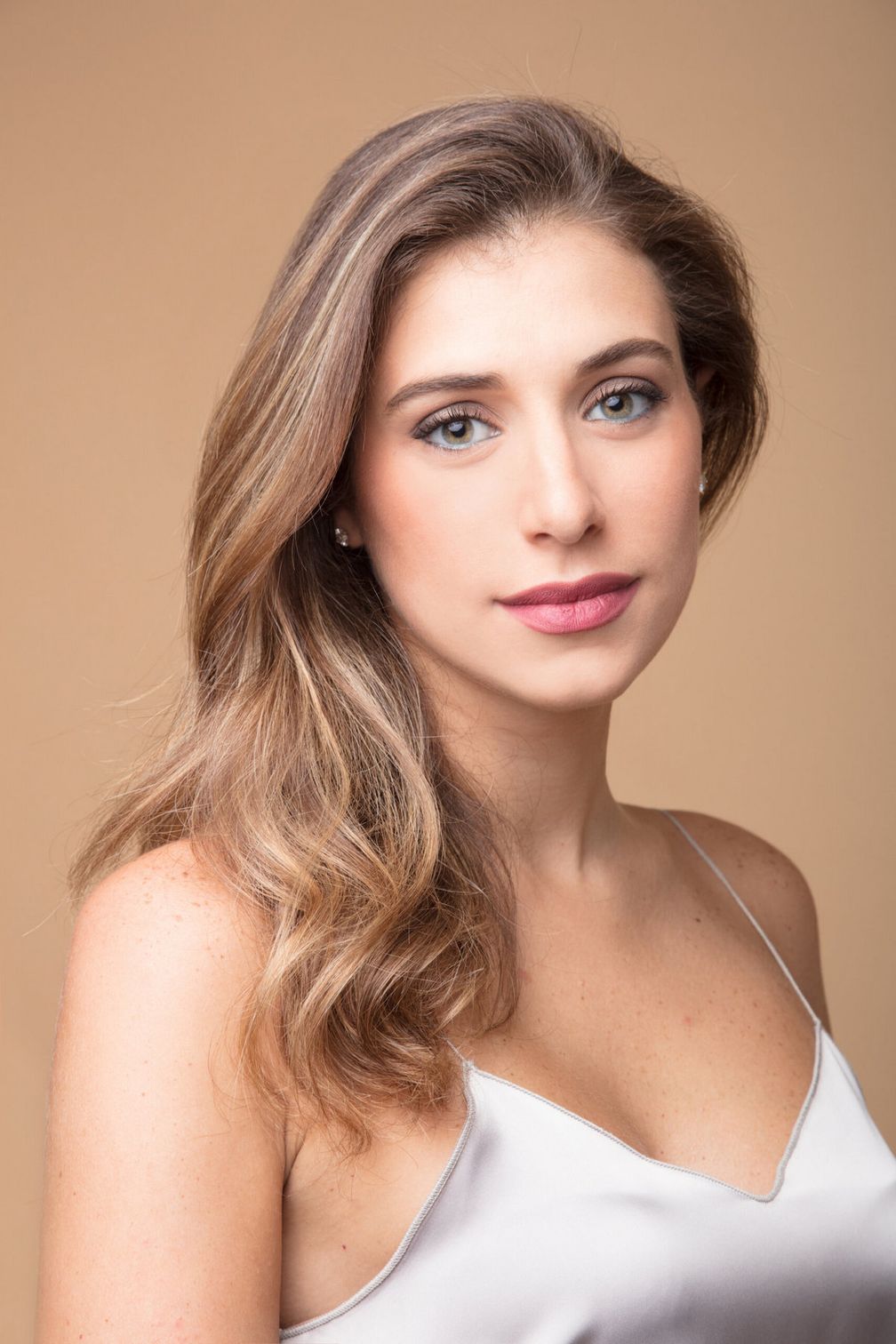 Дизайнер Джоанна Дахда Дизайнер Джоанна Дахда