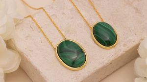 Подвески с малахитом: какие бывают, как выбрать и носить