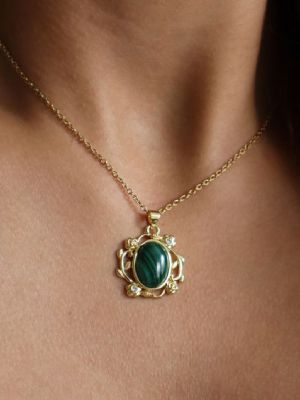 Подвески с малахитом: какие бывают, как выбрать и носить