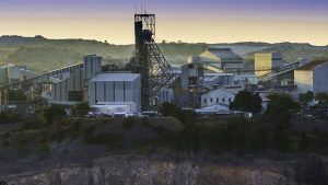 Слабые цены на сырье снижают продажи Petra