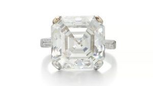 Выручка Sotheby’s на миланском аукционе ювелирных изделий превысила 4 миллиона долларов