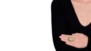 Sotheby’s выставит на торги 104-каратный желтый бриллиант