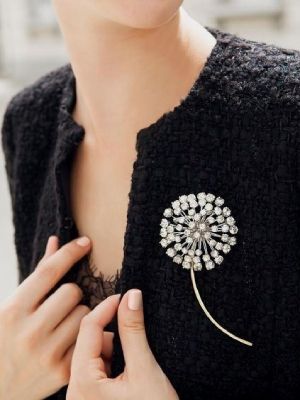 Ювелирные броши с одуванчиками: какие бывают, как выбрать и носить
