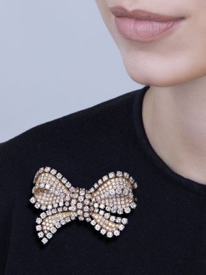 Ювелирные броши с лентами: какие бывают, как выбрать и носить