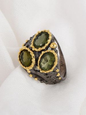 Кольцо с молдавитом