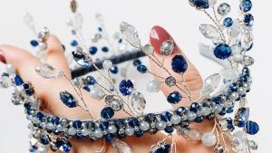 Сапфиры и религия: как сапфиры используются в религиозных ритуалах и символике