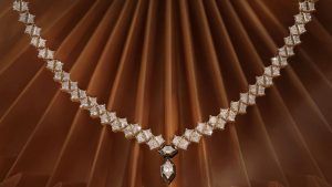 Роскошная коллекция Her Becoming от индийского бренда Zoya Роскошная коллекция Her Becoming от индийского бренда Zoya