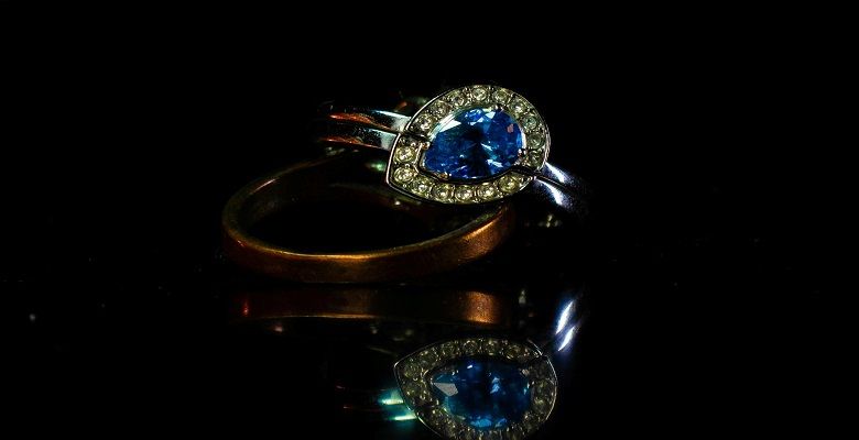 Голливудские сказки: истории о знаменитых актрисах и их великолепных сапфировых украшениях