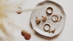 История ювелирных украшений: от древних времен до наших дней История ювелирных украшений: от древних времен до наших дней