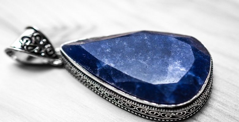 Сапфиры в королевских семьях: какие они – роскошные сапфировые украшения?