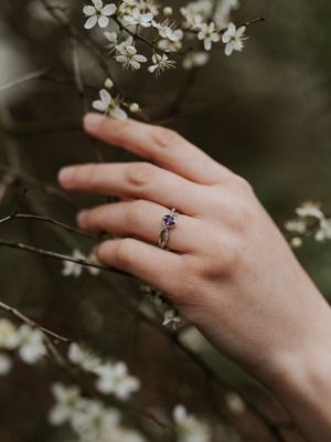 кольцо с сапфиром