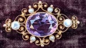 Интригующие истории о знаменитых украшениях: украли их или нет? Интригующие истории о знаменитых украшениях: украли их или нет?