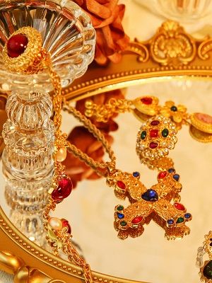 украшения с рубином