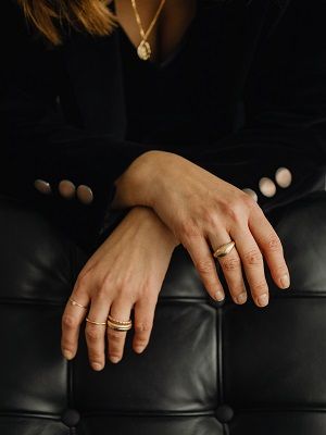 обручальное кольцо