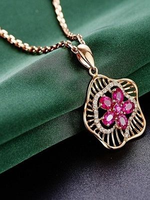 подвеска с рубином