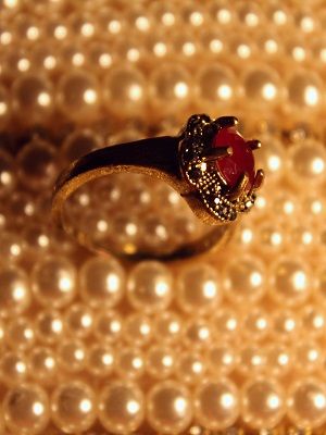 кольцо с рубином