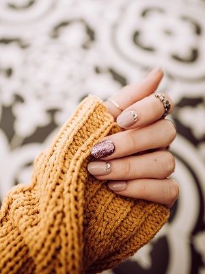 кольцо к маникюру с дизайном