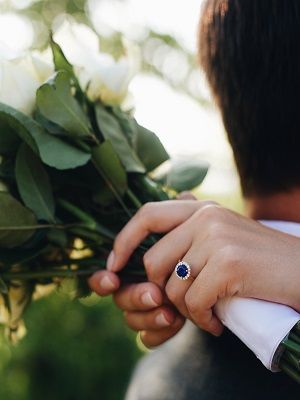 кольцо с сапфиром