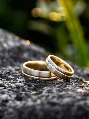 обручальное кольцо