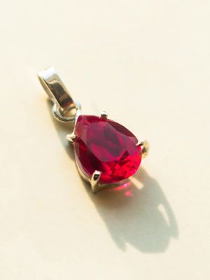 подвеска с гранатом