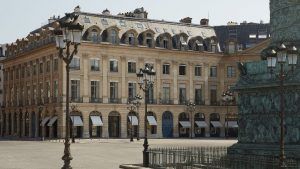 Boucheron приобретает мастерскую высокого ювелирного искусства в Париже