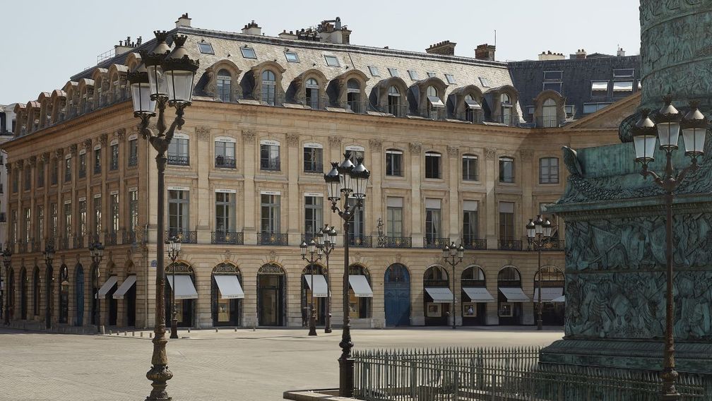 Boucheron приобретает мастерскую высокого ювелирного искусства в Париже