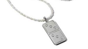 Эти платиновые подвески выдержат испытание временем Эти платиновые подвески выдержат испытание временем