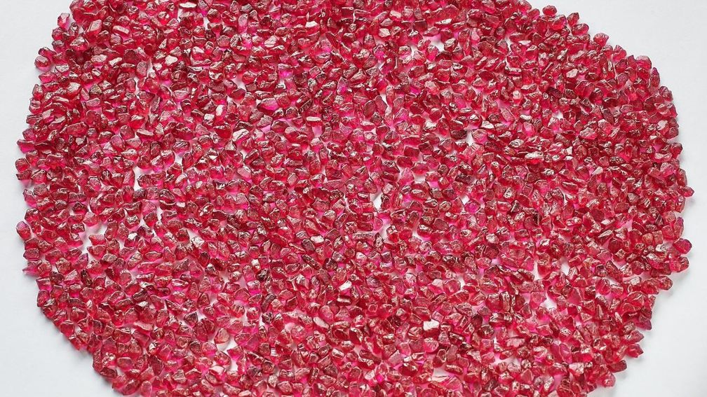 Fura Gems подписала соглашение о поставках рубинов с производителем