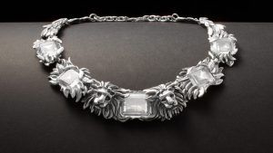 Giovanni Raspini представляет новую лимитированную коллекцию Babylon Giovanni Raspini представляет новую лимитированную коллекцию Babylon