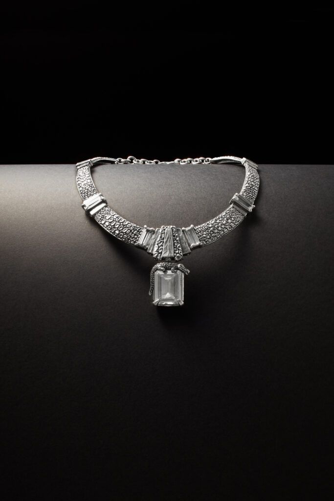 Колье Crocodile Palace