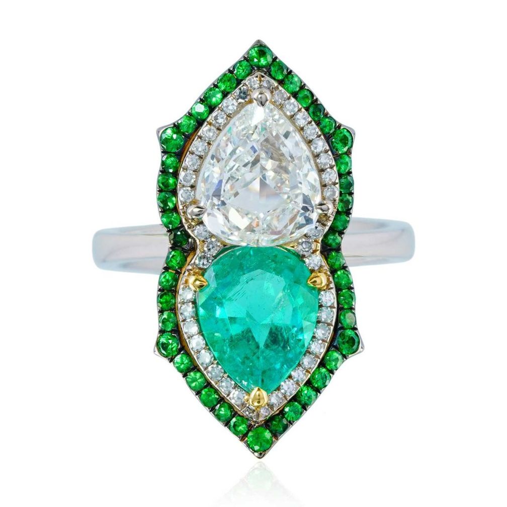 Украшения из коллекции IVY New York x Gemfields Украшения из коллекции IVY New York x Gemfields