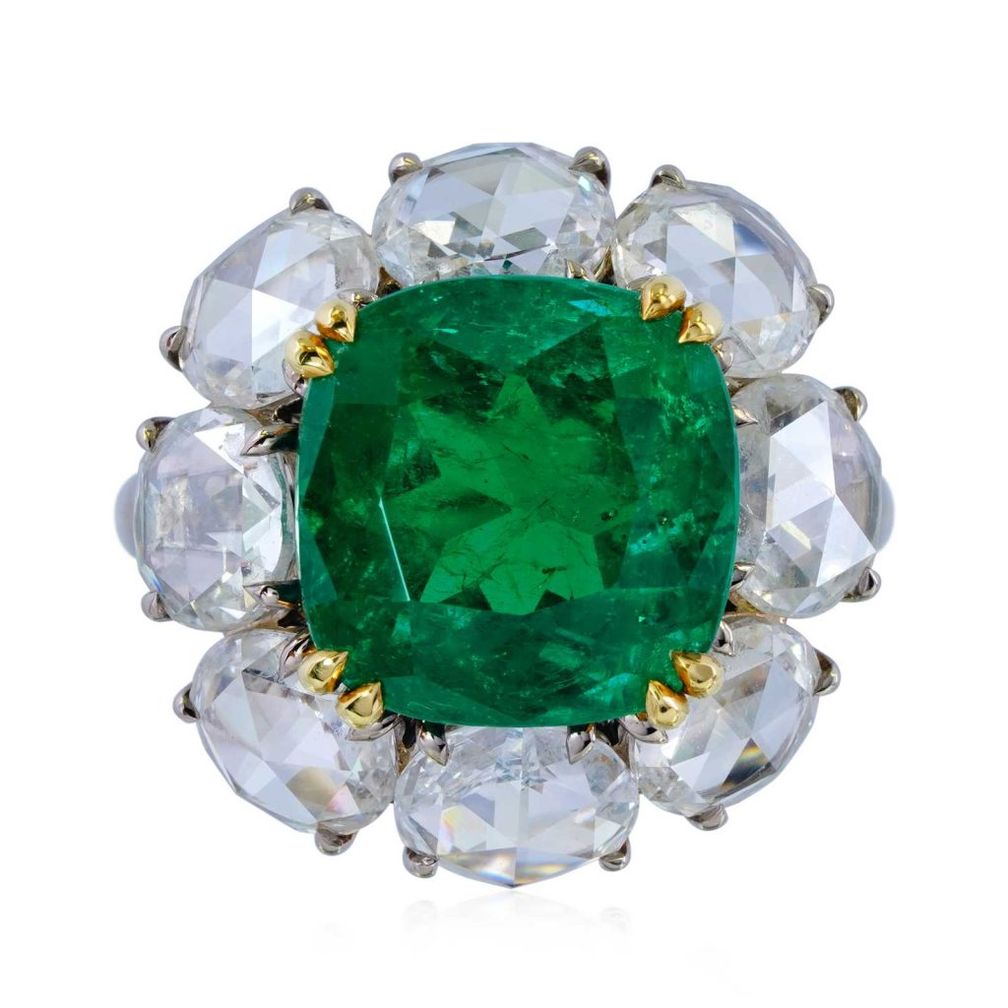 Украшения из коллекции IVY New York x Gemfields Украшения из коллекции IVY New York x Gemfields