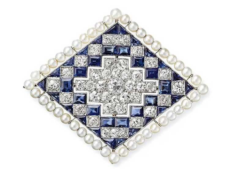 Лувр Абу-Даби пополнил экспозицию Cartier региональными сокровищами