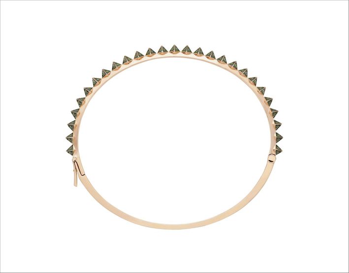 Браслет из золота с цаворитами Браслет из золота с цаворитами